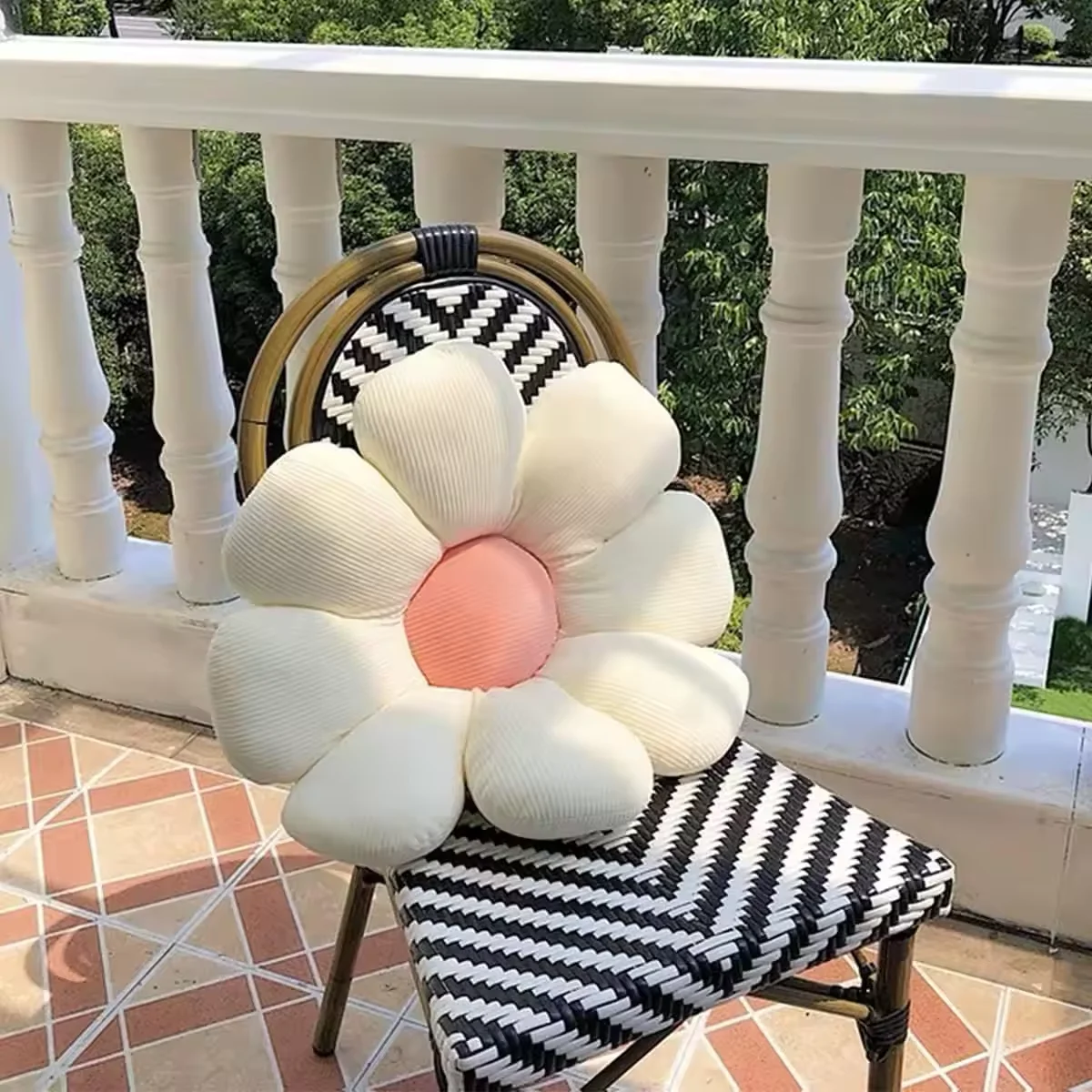 Оптовая продажа Симпатичные подушки подушка в форме цветка с узлом