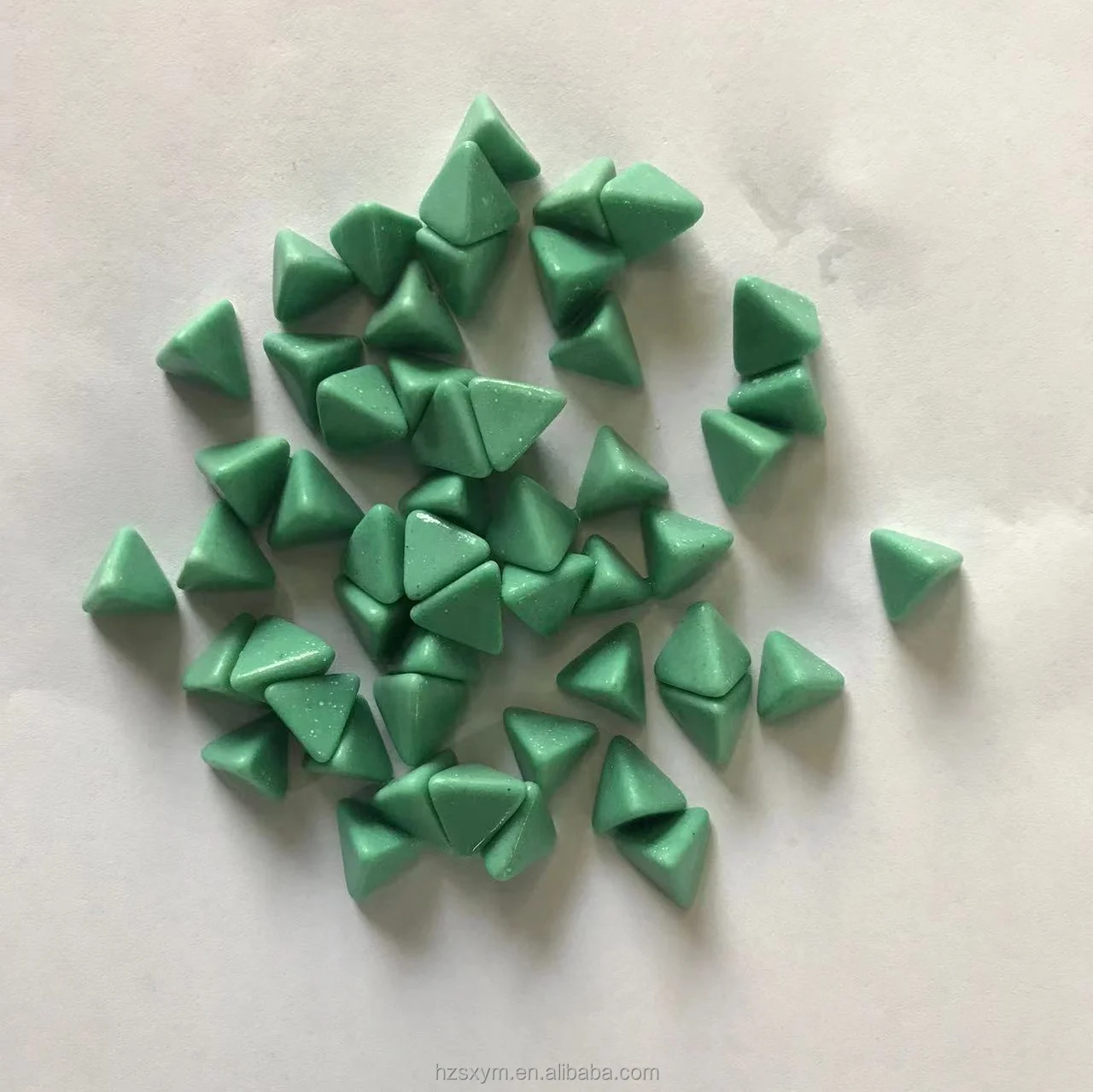 Shengxiang Metal Vibratory Finishing Media High Alumina Porcelain Ball Silicon Carbide Deburring Polishing Ceramic 1-Year