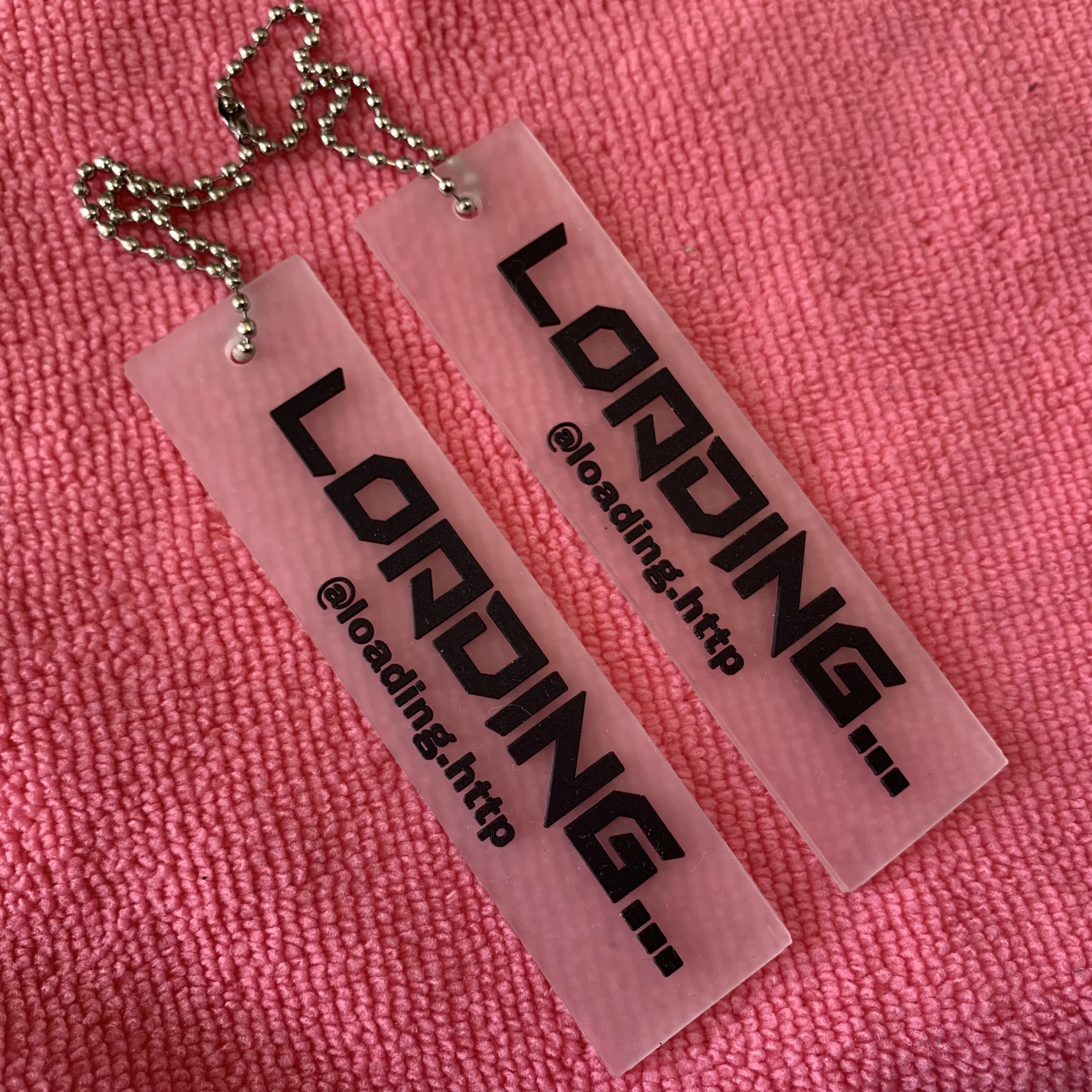 best price 3D raised logo transparent PVC hangtag,high elastic clear silicone rubber swing tag for garment