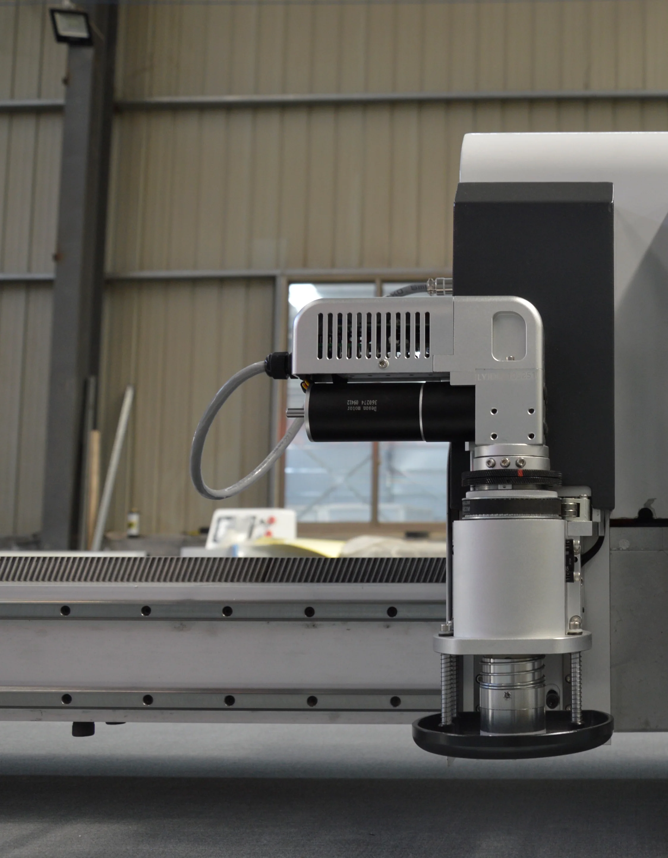 Китай, хорошее качество, ЧПУ роутер, колеблющийся нож, режущий станок с CCD-камерой для дерева, акрила, кожи, пены