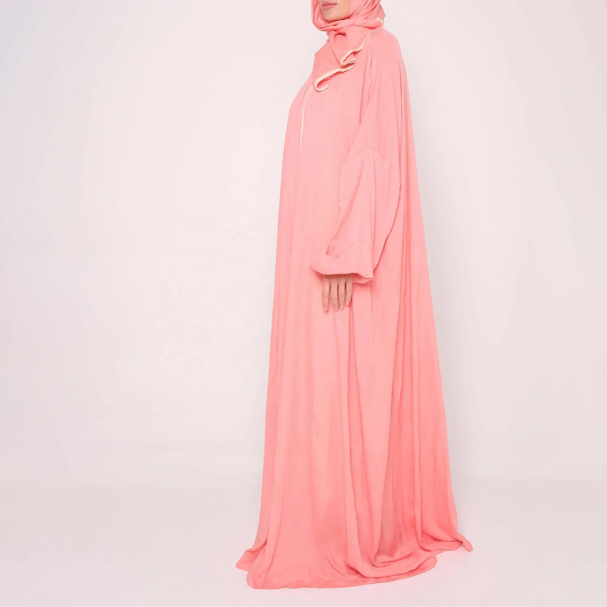 Oti Textile Customized Design Long Abaya Muslim Dress Women Kaftan Dubai Elegant Medium Size Women Kaftan Prayer Dresses
