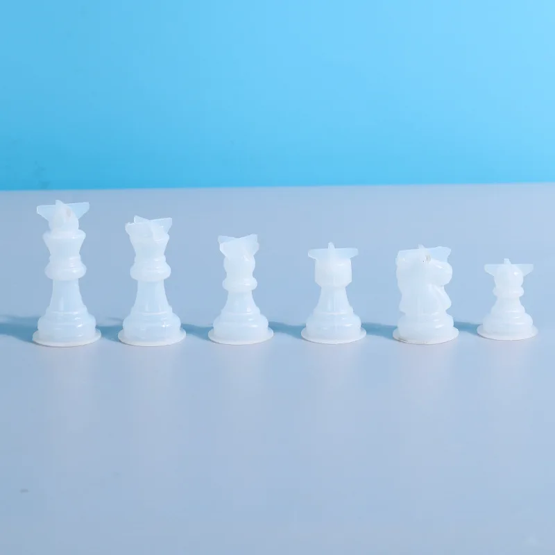 DIY Epoxy Mold Stereo Chess P20 Material Injection Mould Mirror Resin Plastic Rubber Household Product Resin Injection Moulding