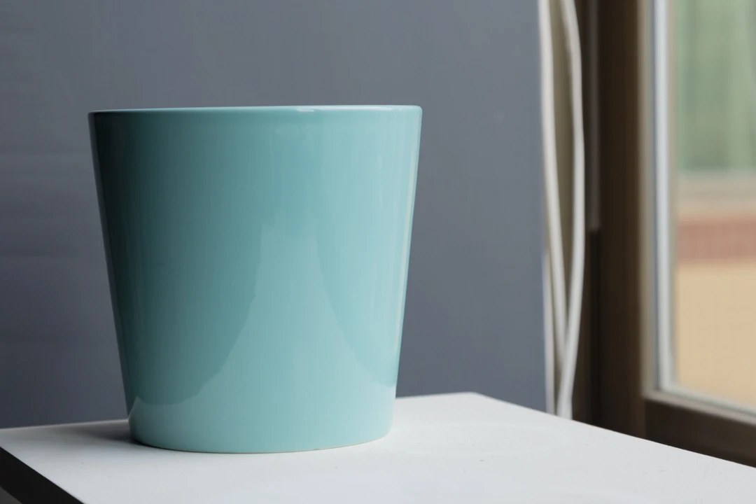 
Wholesale hot sale cheap price colorful round glazed custom ceramic planters flower pot for home garden 