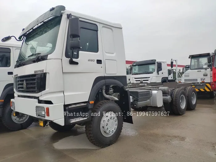New SINOTRUK 6x6 crane truck with 12 ton crane