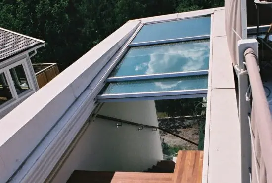 Aluminum Profile Motorized Smart Retractable Skylight Intelligent Sliding Opening Skylight Blinds Screen Roof Window