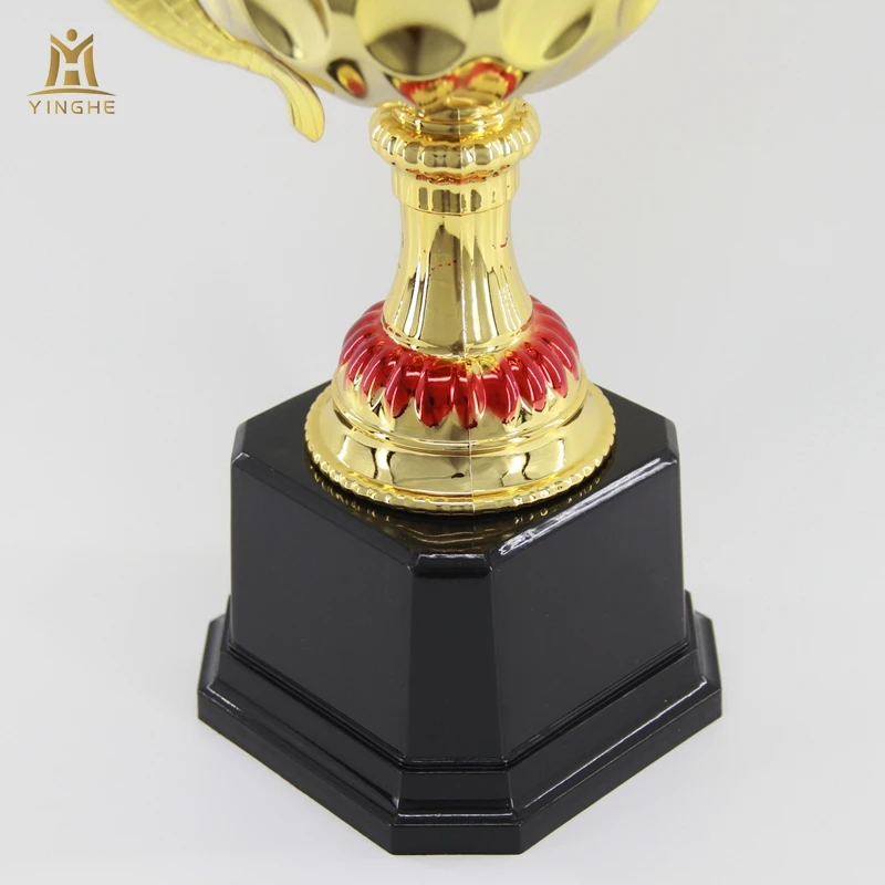 Оптовая продажа, высококачественный Золотистый металлический Кубок награды для чемпионов и спорта