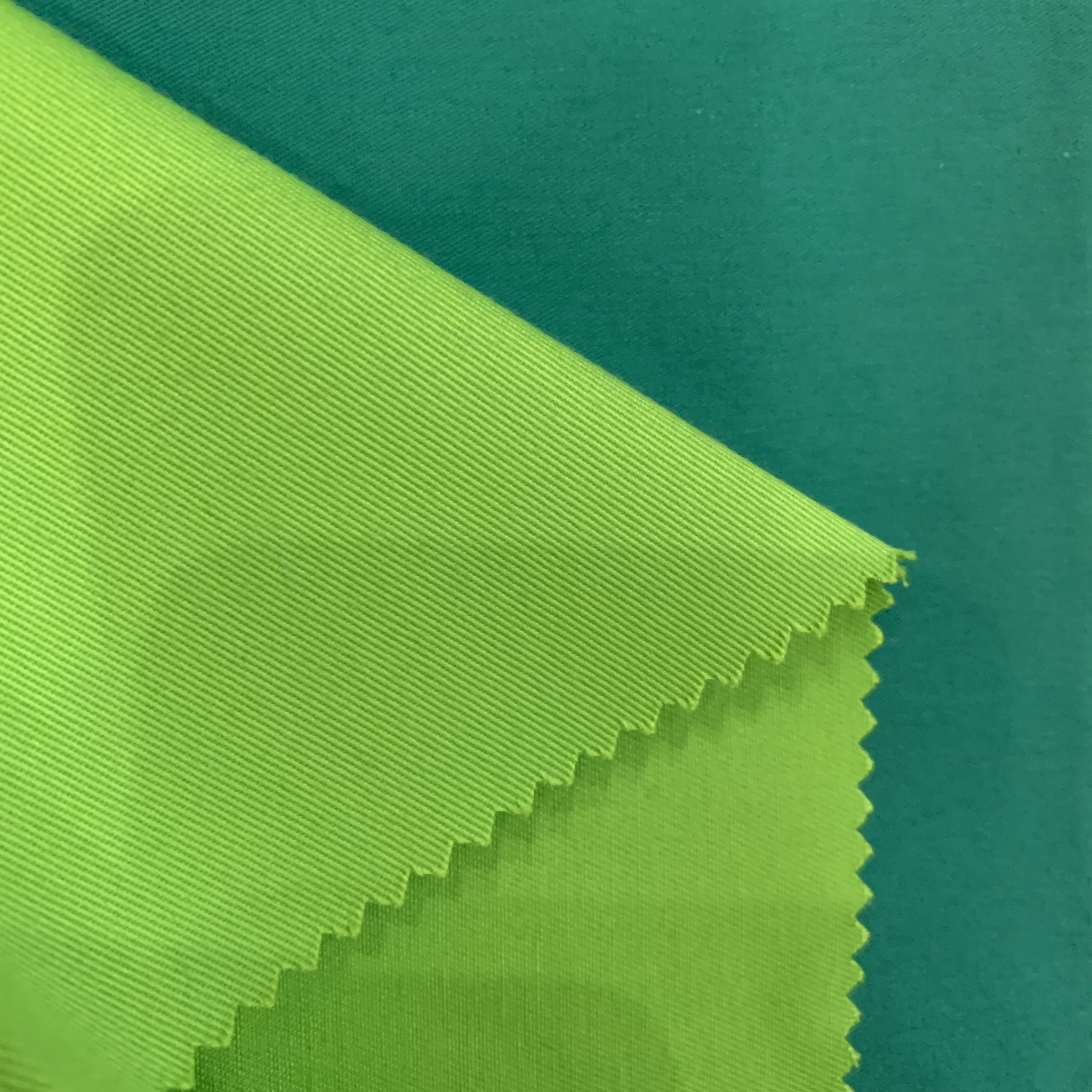 Wholesale High Quality 65 Polyester 35 Cotton School Uniform Workwear Material Fabrics For Medical Uniforms