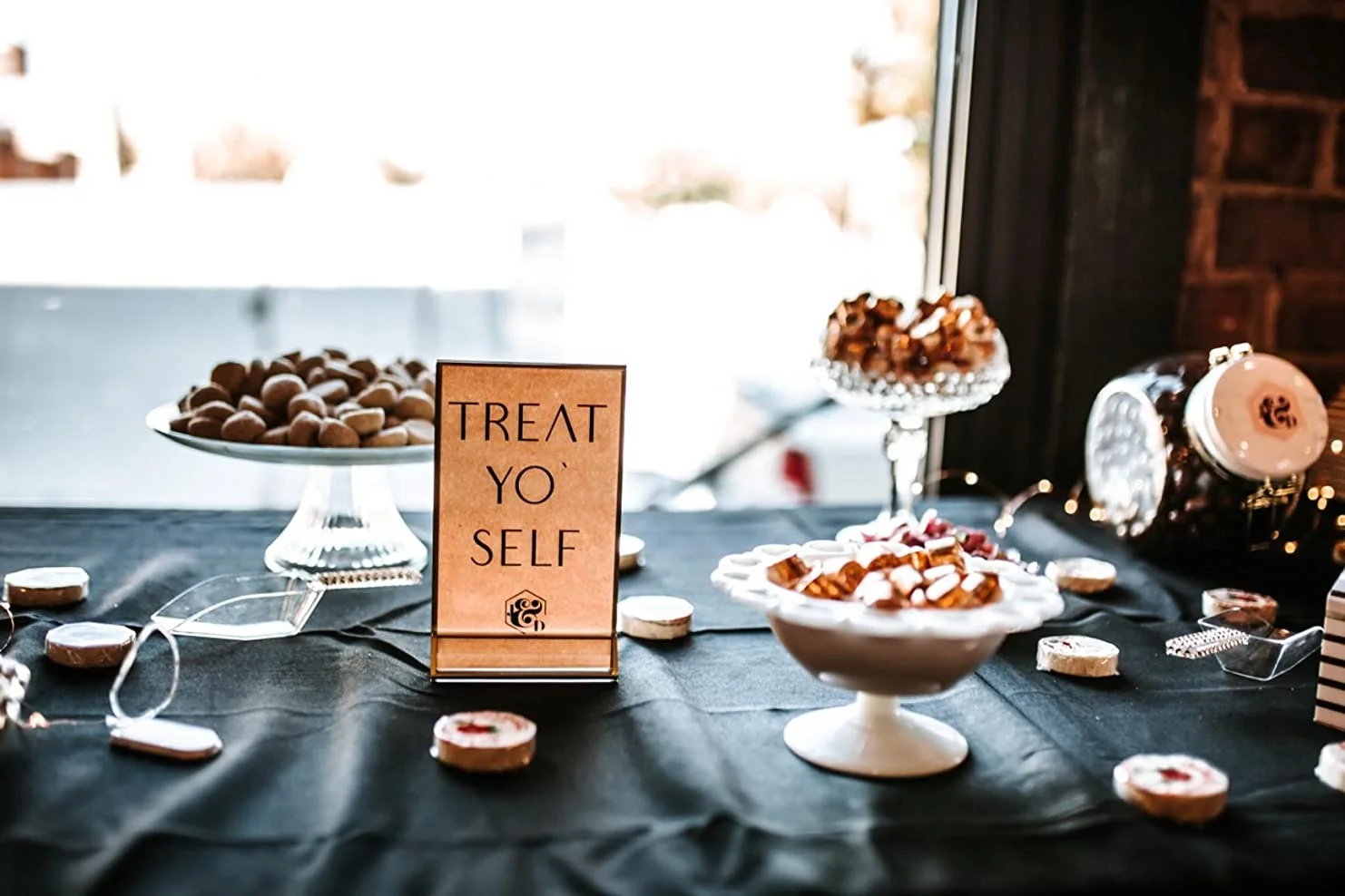 gold acrylic table number place card holder wedding sign and restaurant table numbers 8.5 x 11