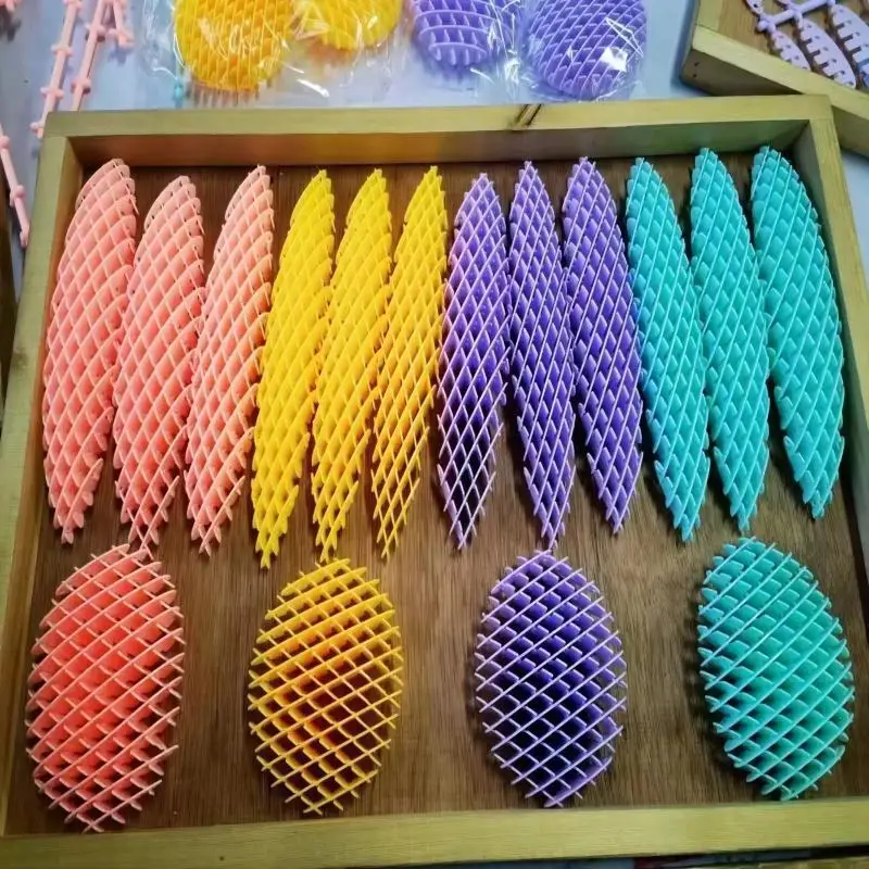 New design Worm decompression toy Plastic parent-child interactive bounce net High quality new fancy squeeze toy