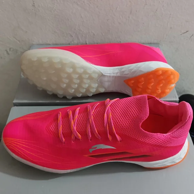 Fashionable style Soccer Shoes for men soccer boots best selling football shoes OEM products