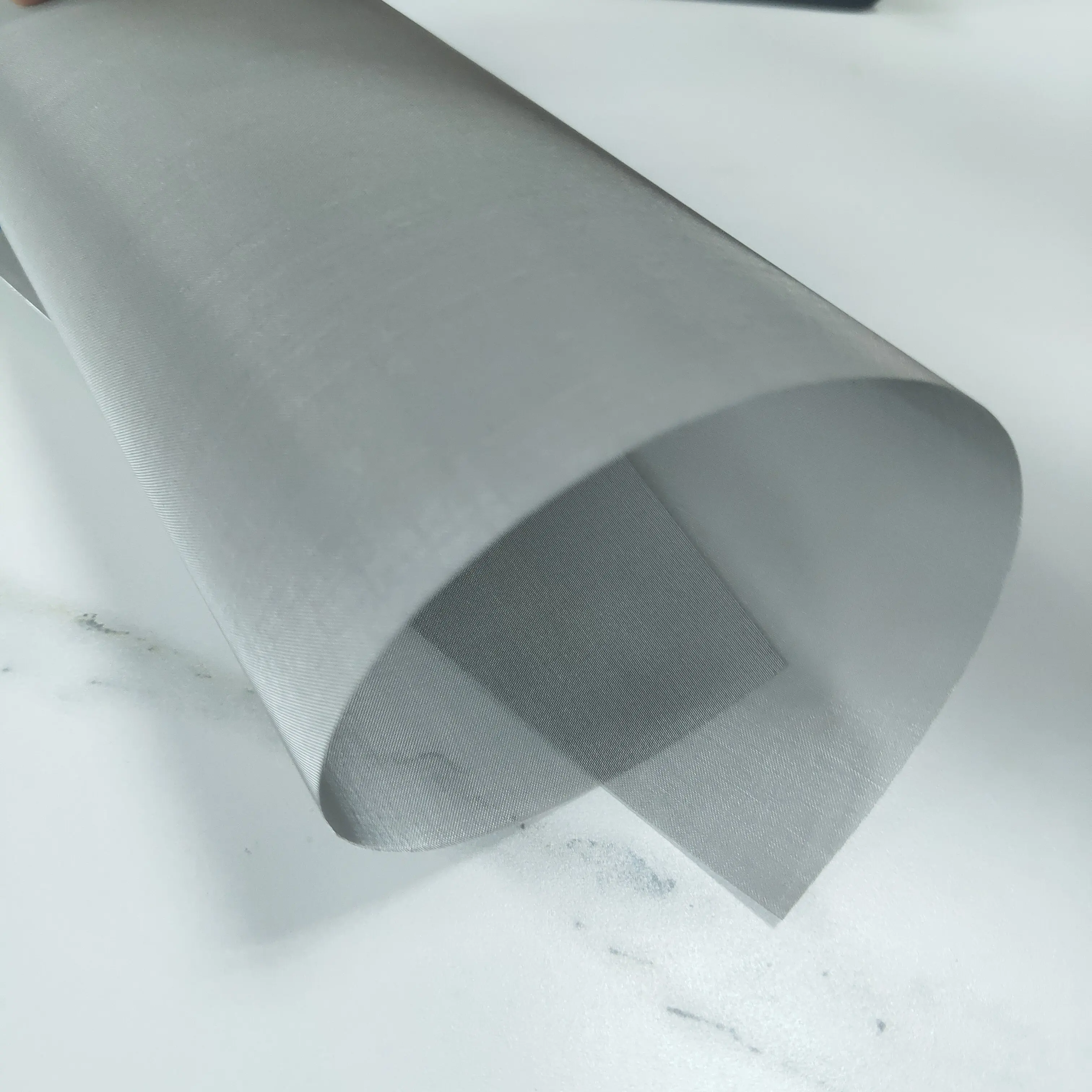 Iron Wire Mesh for Screens Room Dividers Decorative Steel Plain Customized Box Wall Stainless Wooden Style Surface Packing Color