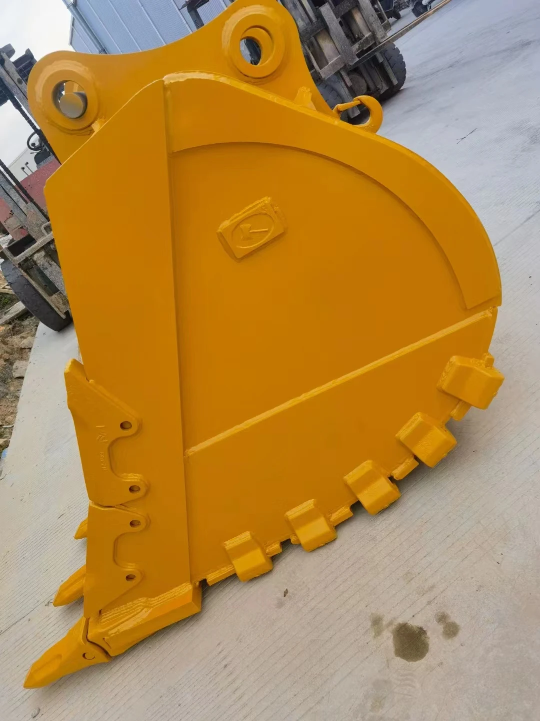 Xin Fenghua high quality and the best price cleaning bucket excavator mud bucket on mud bucket