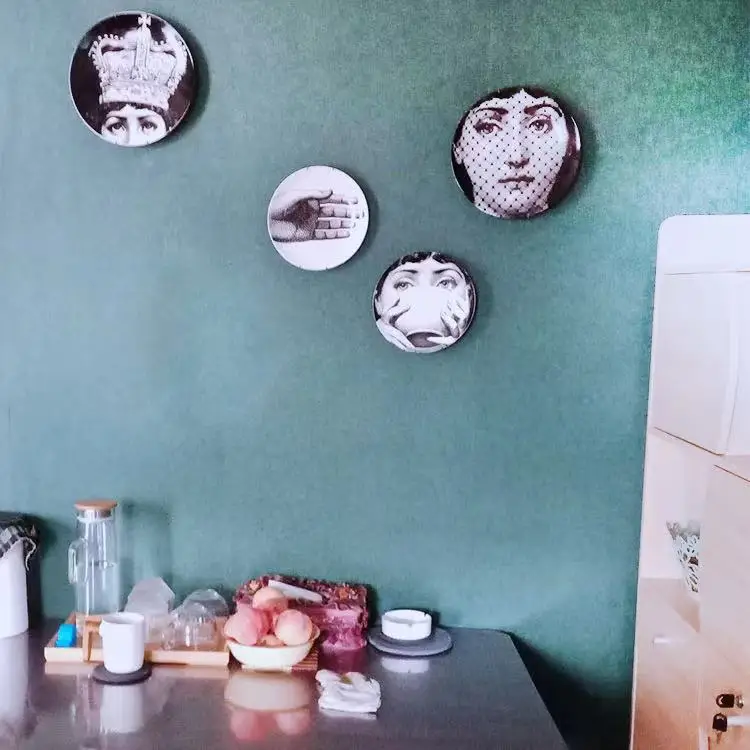 
8 Inch Plates Home Decoration Christmas Gift Decorative Wall Hanging Dishes Nordic Sitting Plate On Wall Picture 