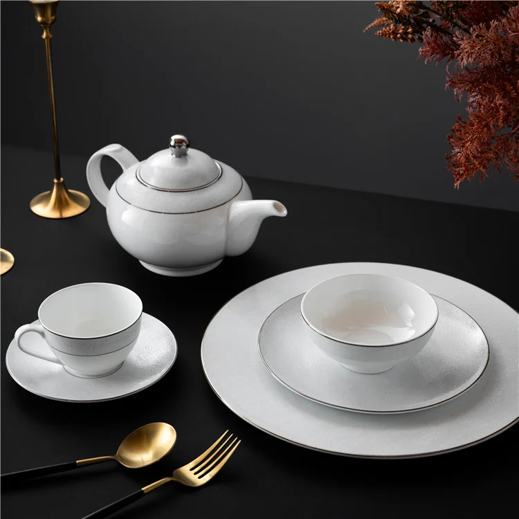 Factory direct selling 8/12 inch silver rim wedding charger plates bone china round steak plate for hotel