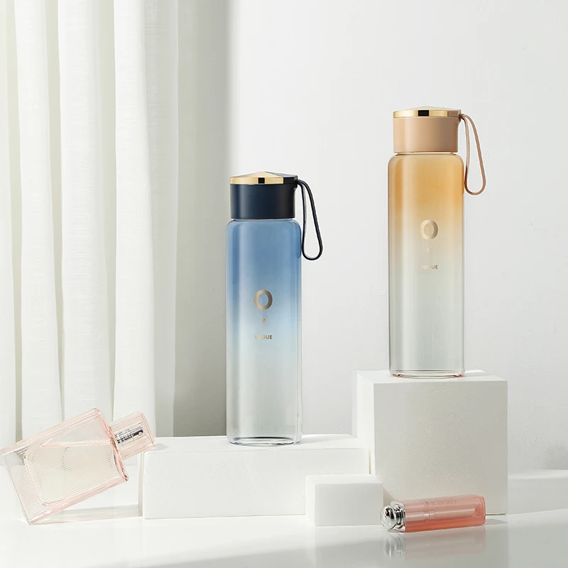 Custom Borosilicate Glass Water Bottle 400ML Hot Sale Modern Aesthetic Design With Handle Portable Eco-friendly Cup