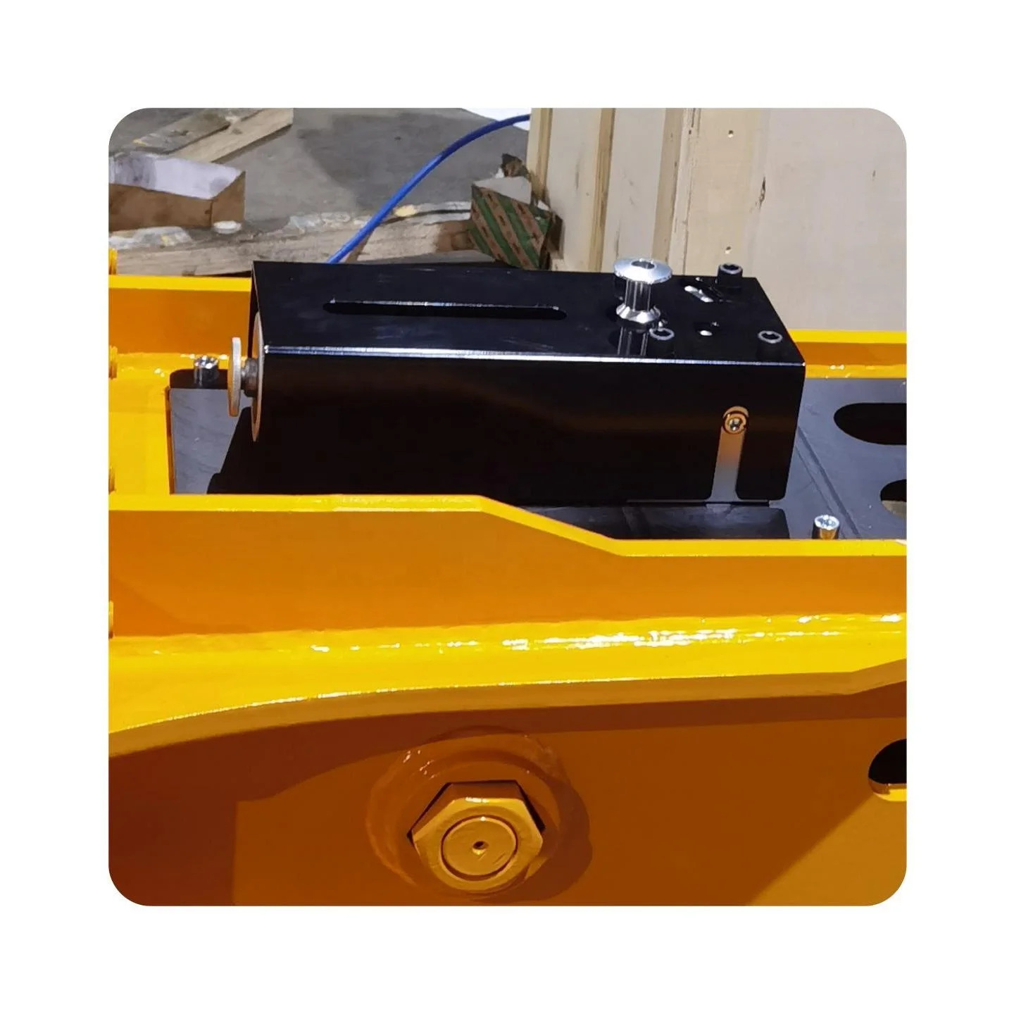 China brand 25 ton excavator silence type sb100 SB81 auto grease rock hydraulic concrete rock breaker hammer for 225 excavator