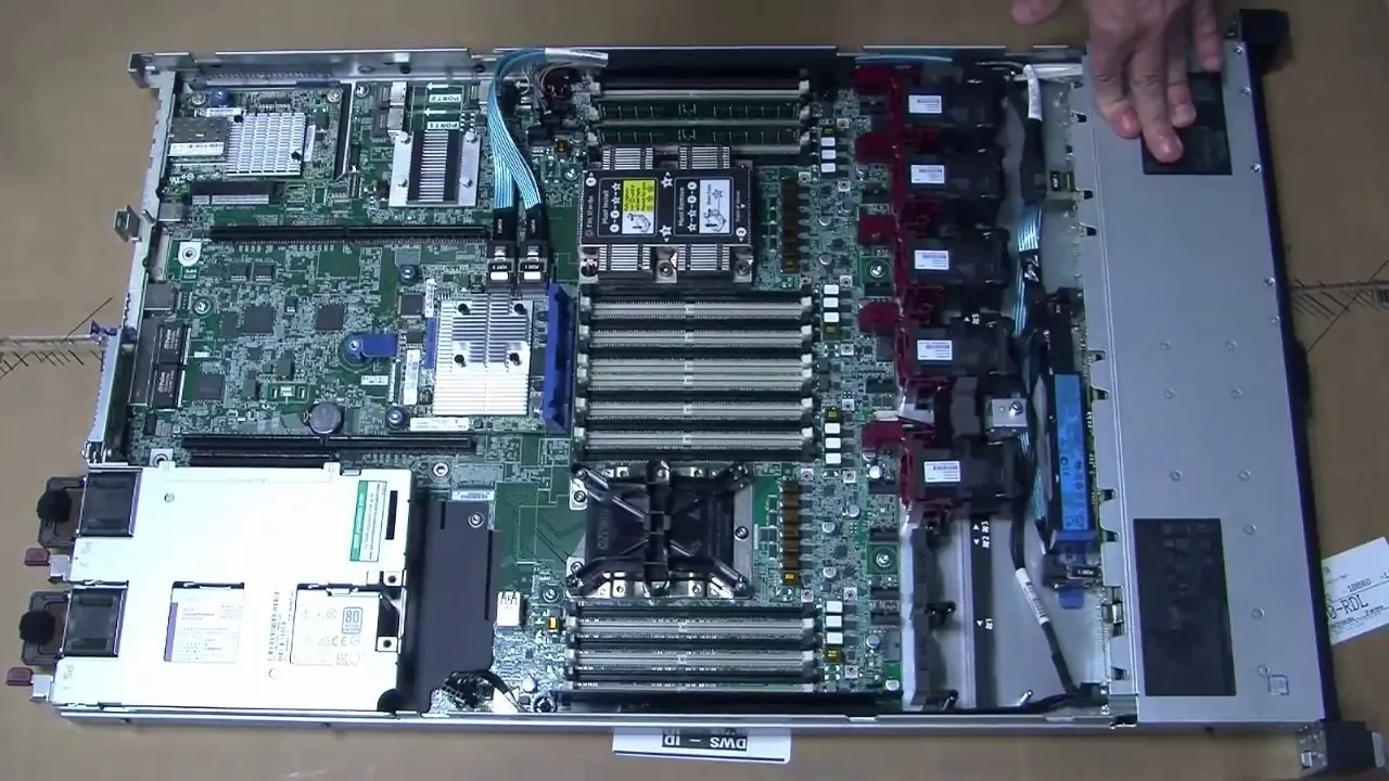  Горячая Распродажа DL360 GEN10 RAM 32GB 2400Mhz Серебряный 4108 процессор б/у