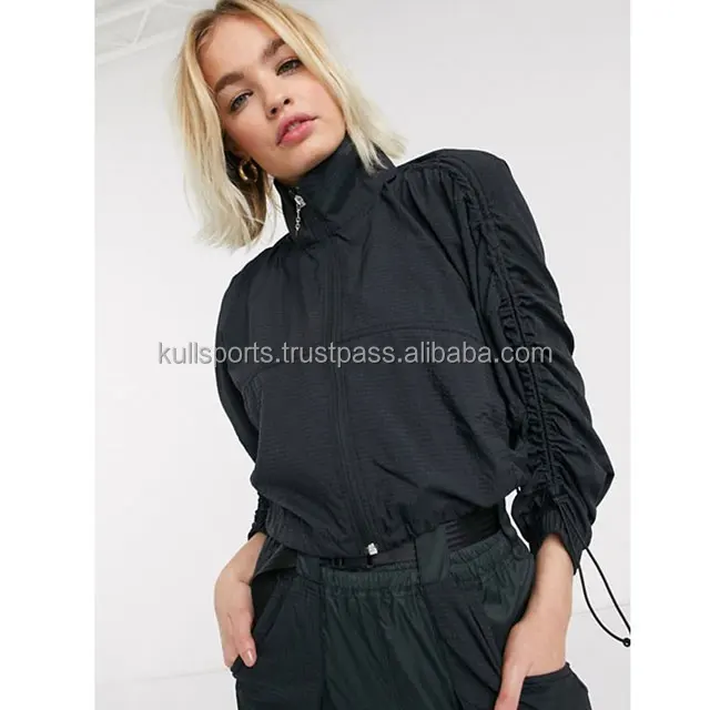 
Custom women 100% Polyester Windbreaker Street Jackets Wholesale Casual Loose Fit Outdoor Jacket For Men 