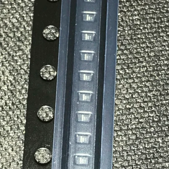 Новый оригинальный чип TPD1E10B06DPYR X2SON IC в наличии
