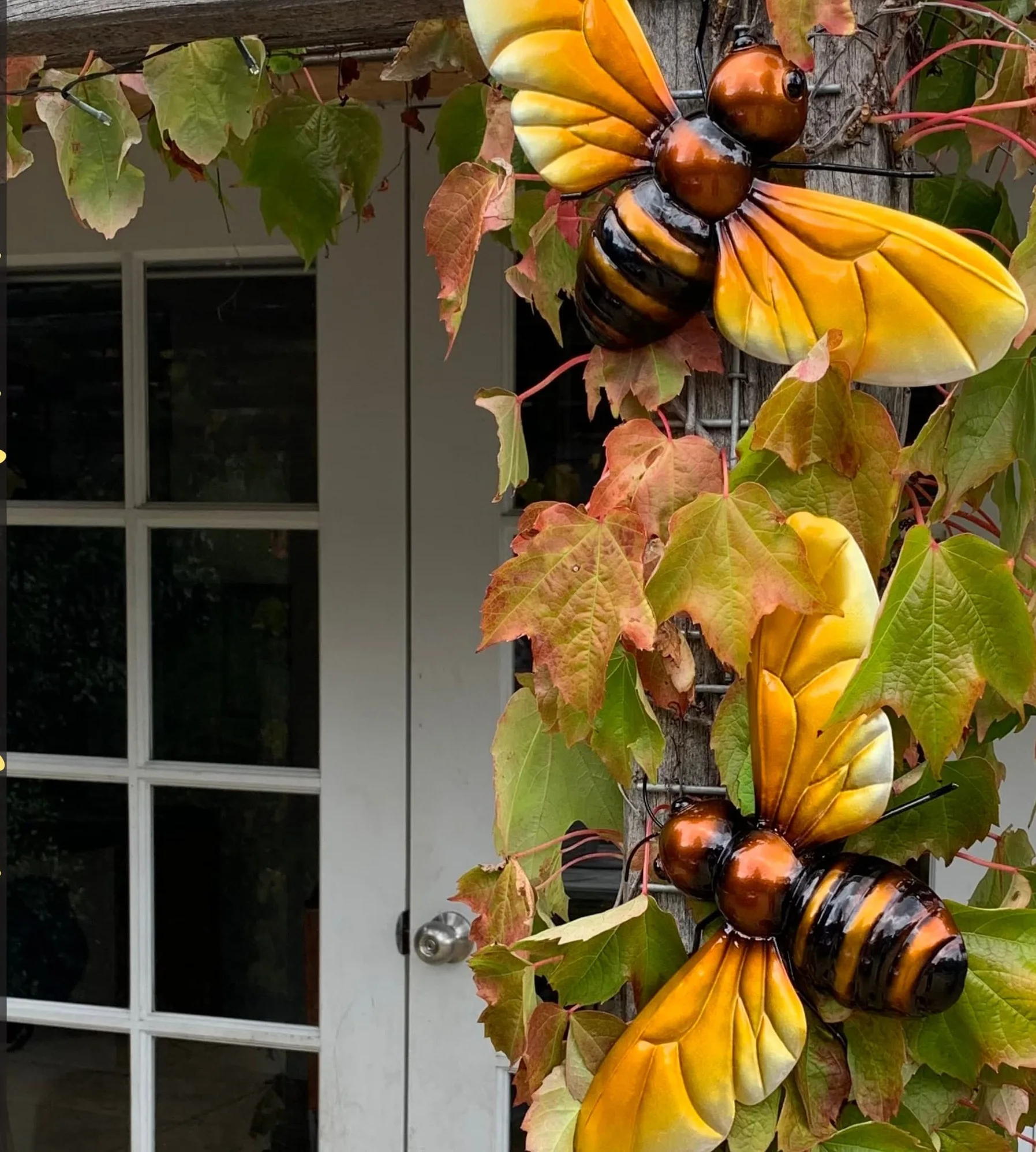 Set Of 2 Metal Bee Wall Decor Honey Bee Iron Wall Decor for Home, Porch, Patio Wall Decor, Bumble Bee Garden Yard Art