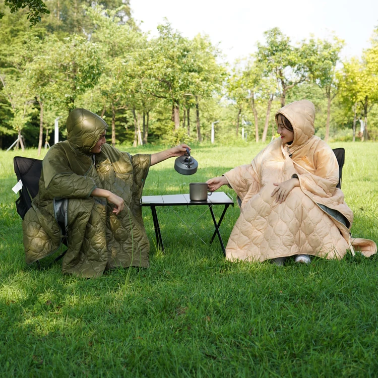 Походное одеяло 4-в-1 Стеганое теплое для теплых прогулок на открытом воздухе водонепроницаемое пуховое кемпинга пончо