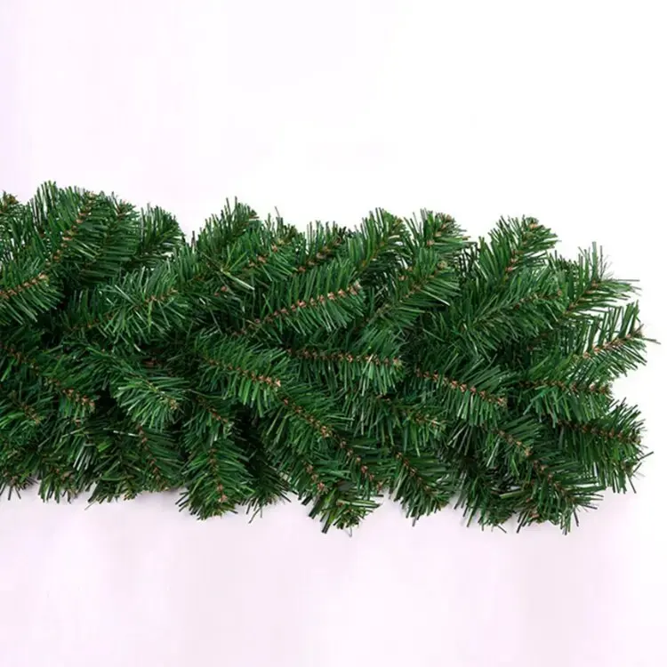 Wholesale Half-Raw Fireproof PVC 9 Feet Thick Fluffy Fact Christmas Decoration Christmas wreath decor