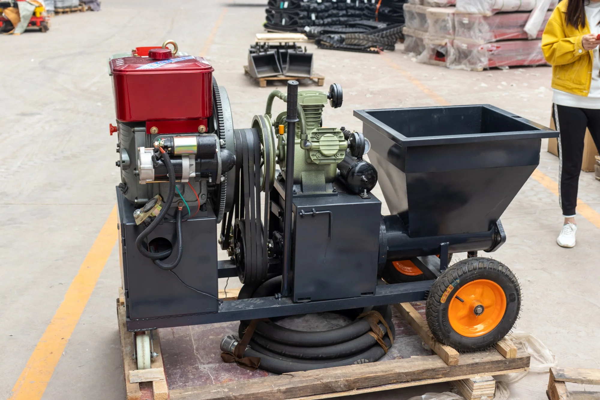 Small Portable Cement Sprayer Mortar Large Capacity High Efficiency on Sale