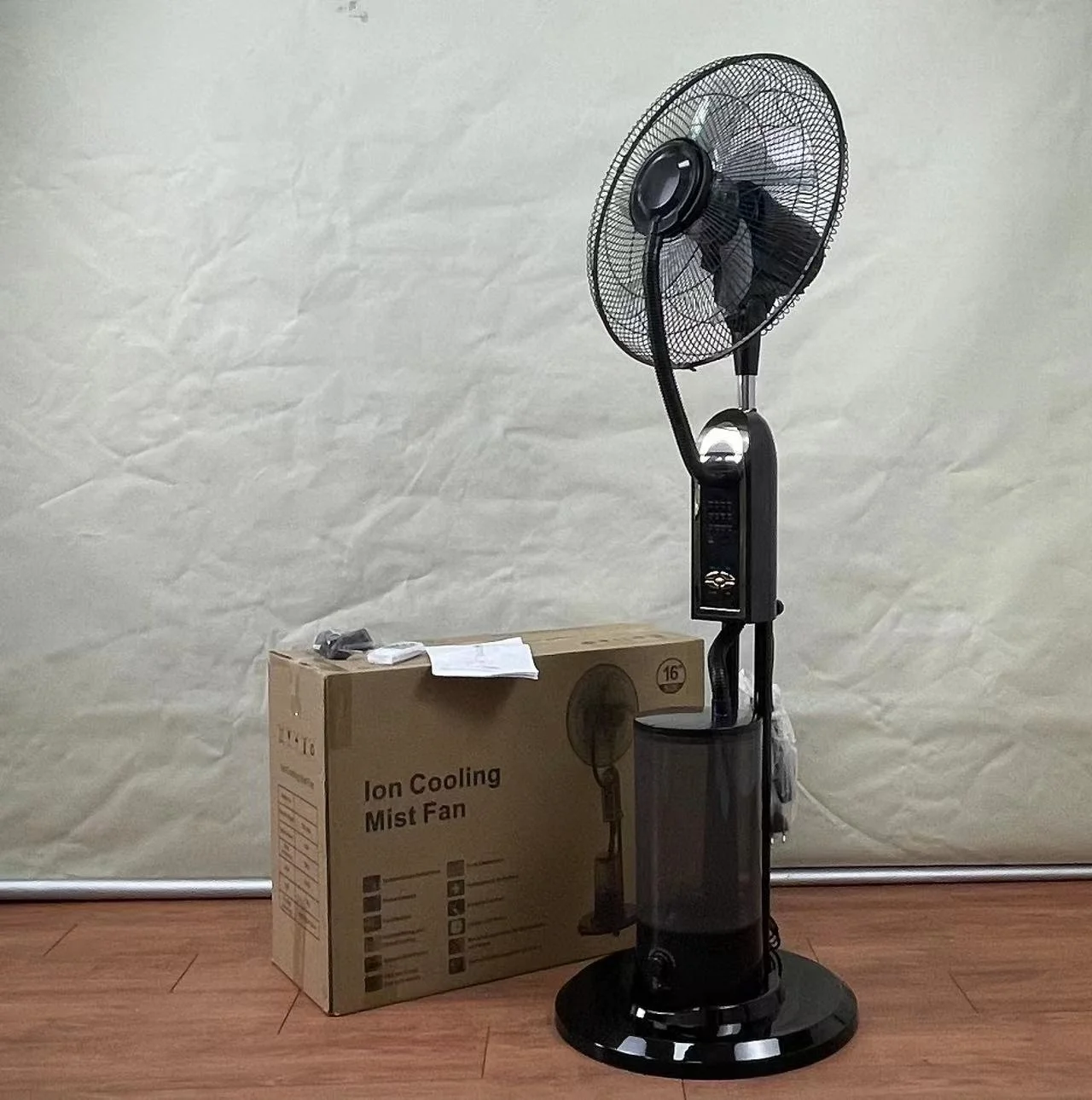 16 inch black outdoor fan remote Standing Air Conditioner Water Bottle Spray Mist Fan