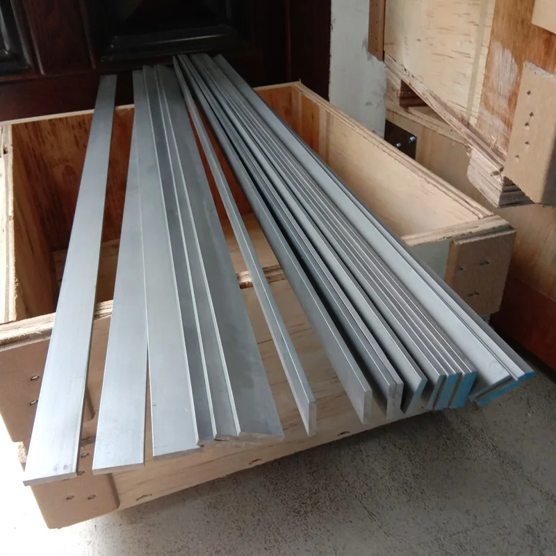 Tungsten Carbide Strips, Cemented Carbide Flat Bar, Carbide Square Plate with Good Wear Resistance