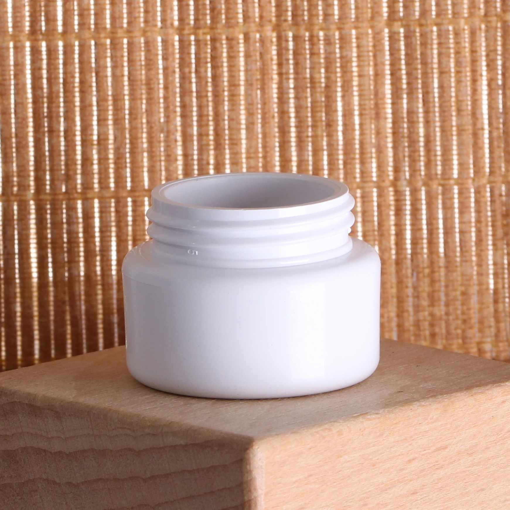 5g white round wine bottles mini nutella colorful plastic cream  high quality package jar