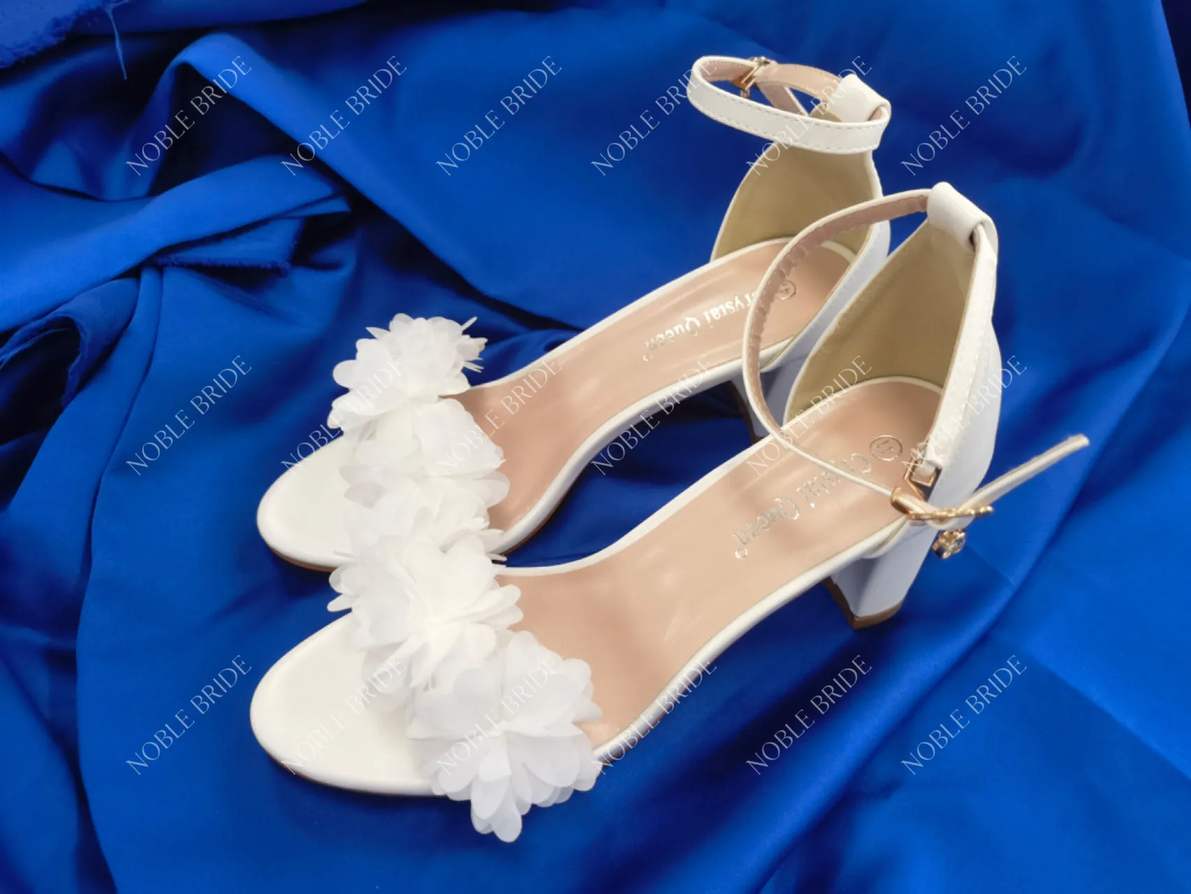 Women Wedding Party Sandals Flowers Ankle Strap Pumps White 7CM Medium Square Heels Bridal Shoes