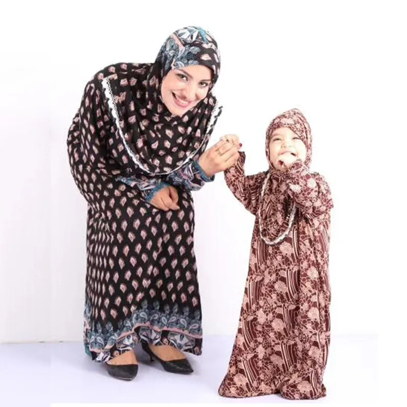
Muslim Prayer Robe Arab Lady Worship Flower Robe Wholesale Dubai Islamic Arab Women Kaftan Dress 