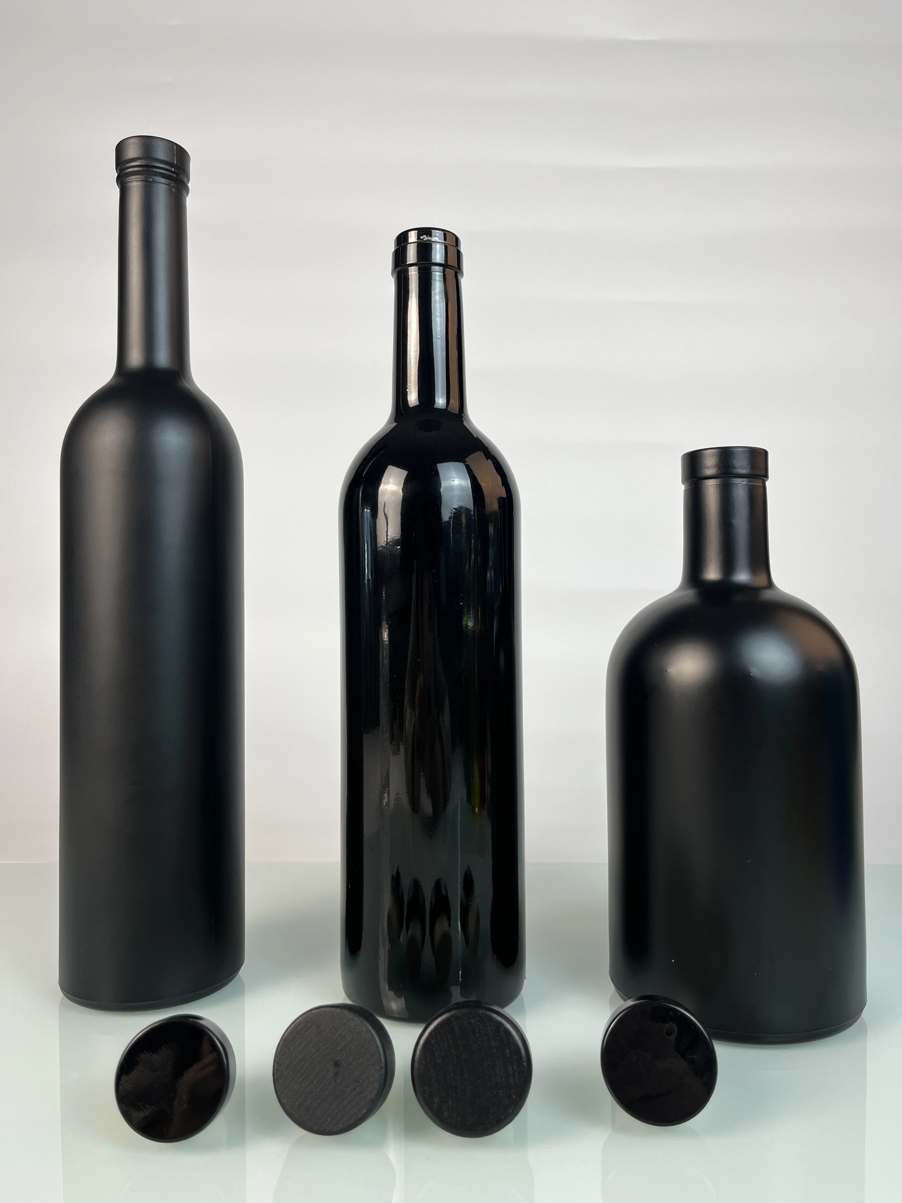 High neck black glass liquor bottles for Vodka/brandy/whiskey/tequila/gin bottle