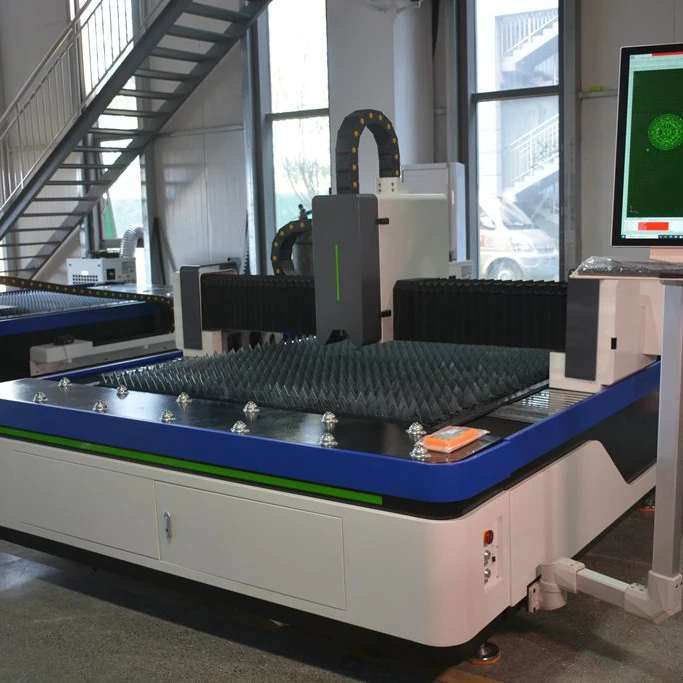 4*8 Fiber laser cutting machine for metal cutting