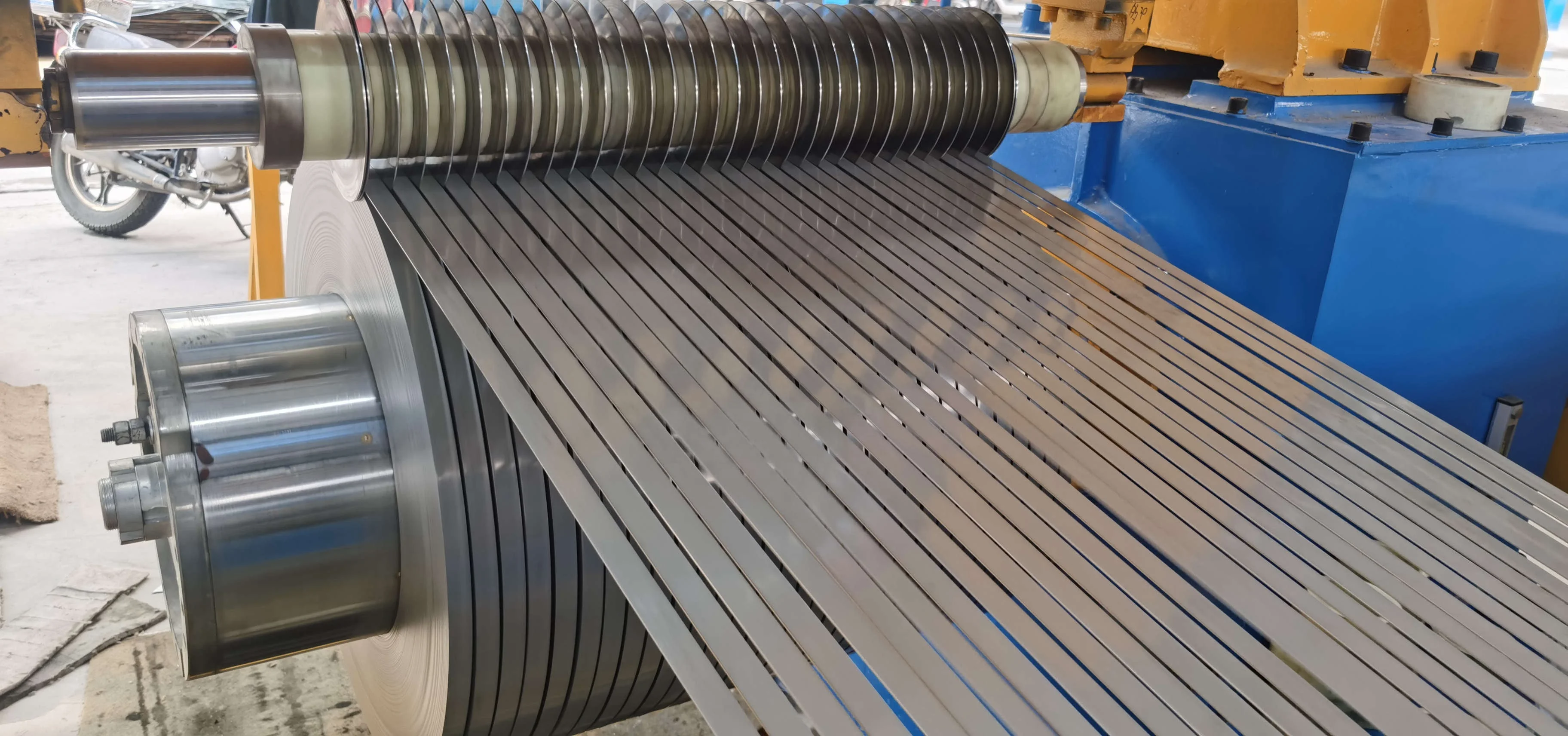 Factory price stainless steel strip Cold Rolled Stainless Steel Strip D30-D1.24M Stainless Steel Strip