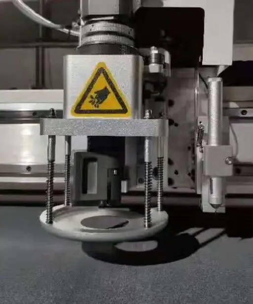 oscillating tangential knife cutting machine head roll flatbed flex banner vinyl knife cutter