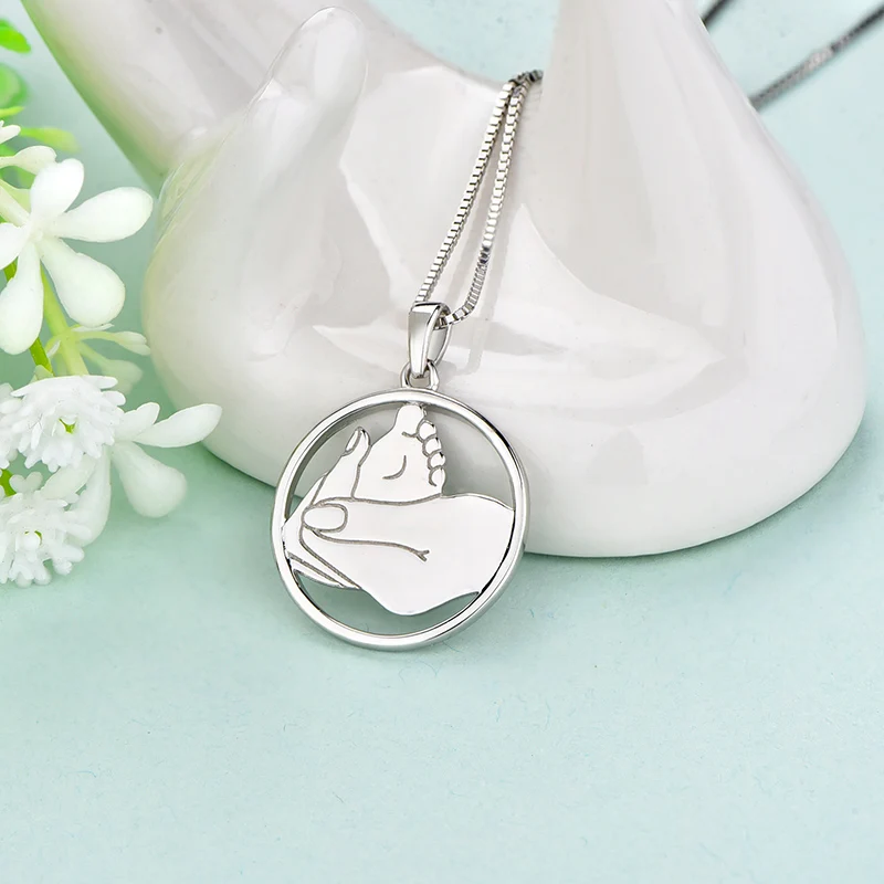 Low Price 925 Sterling Silver Pendant Creative Footprint Shape Pendant Friendship Jewelry for Women