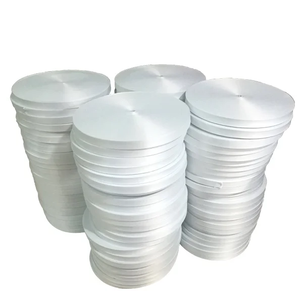 Индивидуальный сублимационный полиэфирный шнурок с белым принтом в