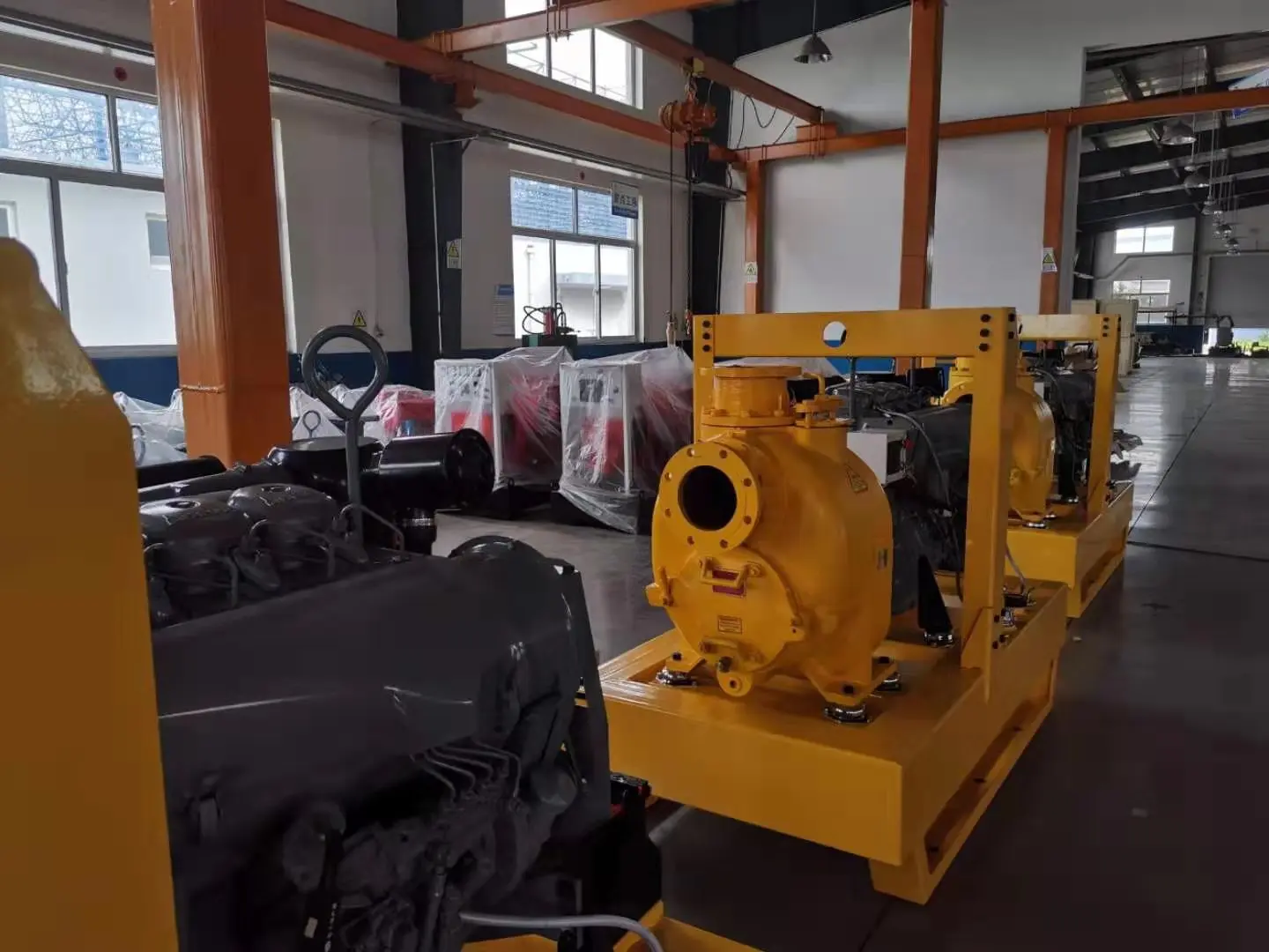 Stationary type self-priming diesel engine water pump set for industrial sewage