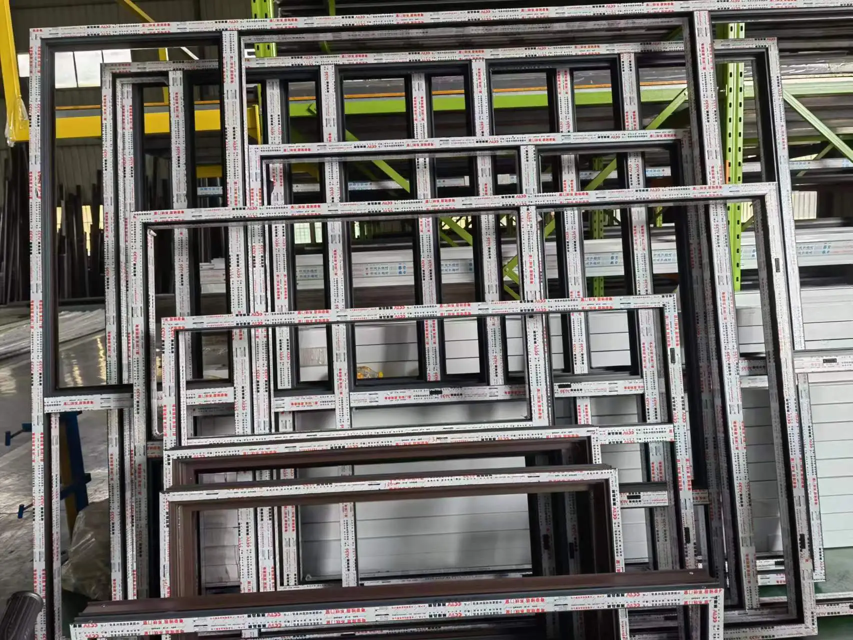 Energy-Efficient Custom Windows with Excellent Sealing Performance Reducing Indoor-Outdoor Heat Exchange and Energy Consumption