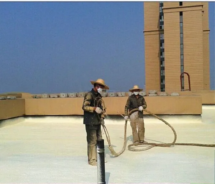 Двухкомпонентное водонепроницаемое полиуретановое распылительное покрытие для крыши