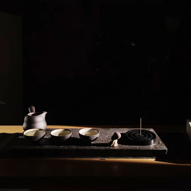 Custom Luxury Modern Round Water Ripple Natural Stone Black Marble Incense Stick Burner Holder For Home Decoration