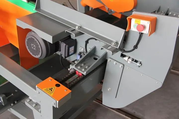China manufacture woodworking cross cut saw machine wood pallet cut off end saw machine