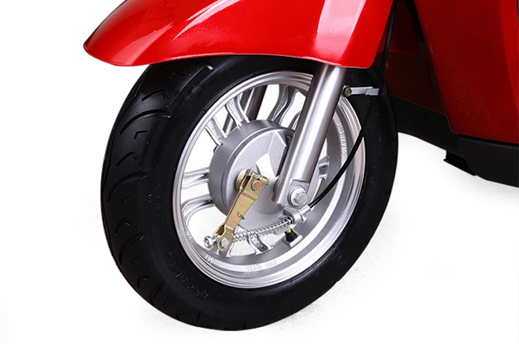 
New product 2017 electric scooter 300w with good price 