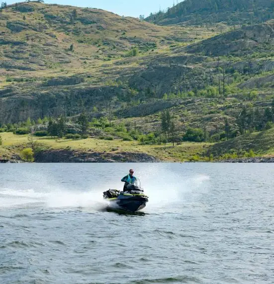 High Speed Motorboat 1630cc 4 Stroke Engine 3-Passenger Motor Watercraft for Sale