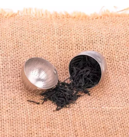 Healthy Titanium Egg-Shaped Tea Infuser Silver Loose Leaf Tea Ball Strainer Set for Office Home Outdoor Use