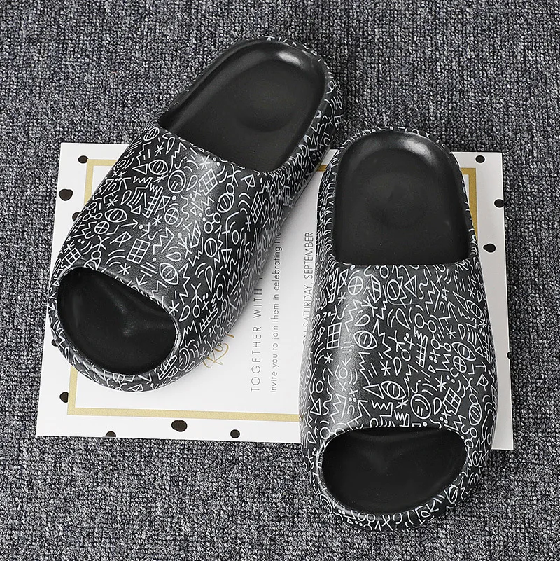 2021 summer new slippers Sesame Street graffiti casual one-word slippers plus size