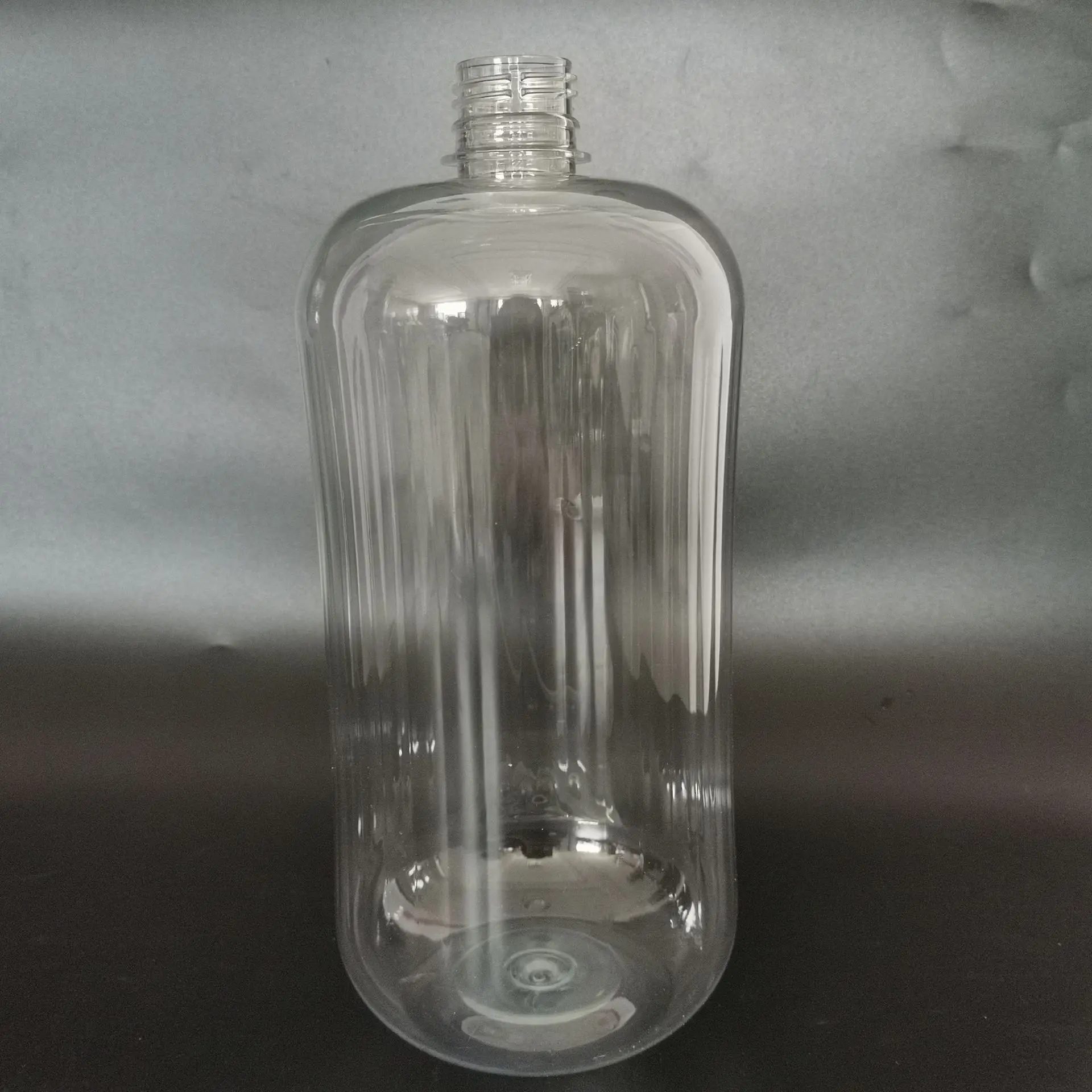 500ml flat shoulder clear bottle 1000ml plastic bottle Cylindrical PET material clear emulsion bottle