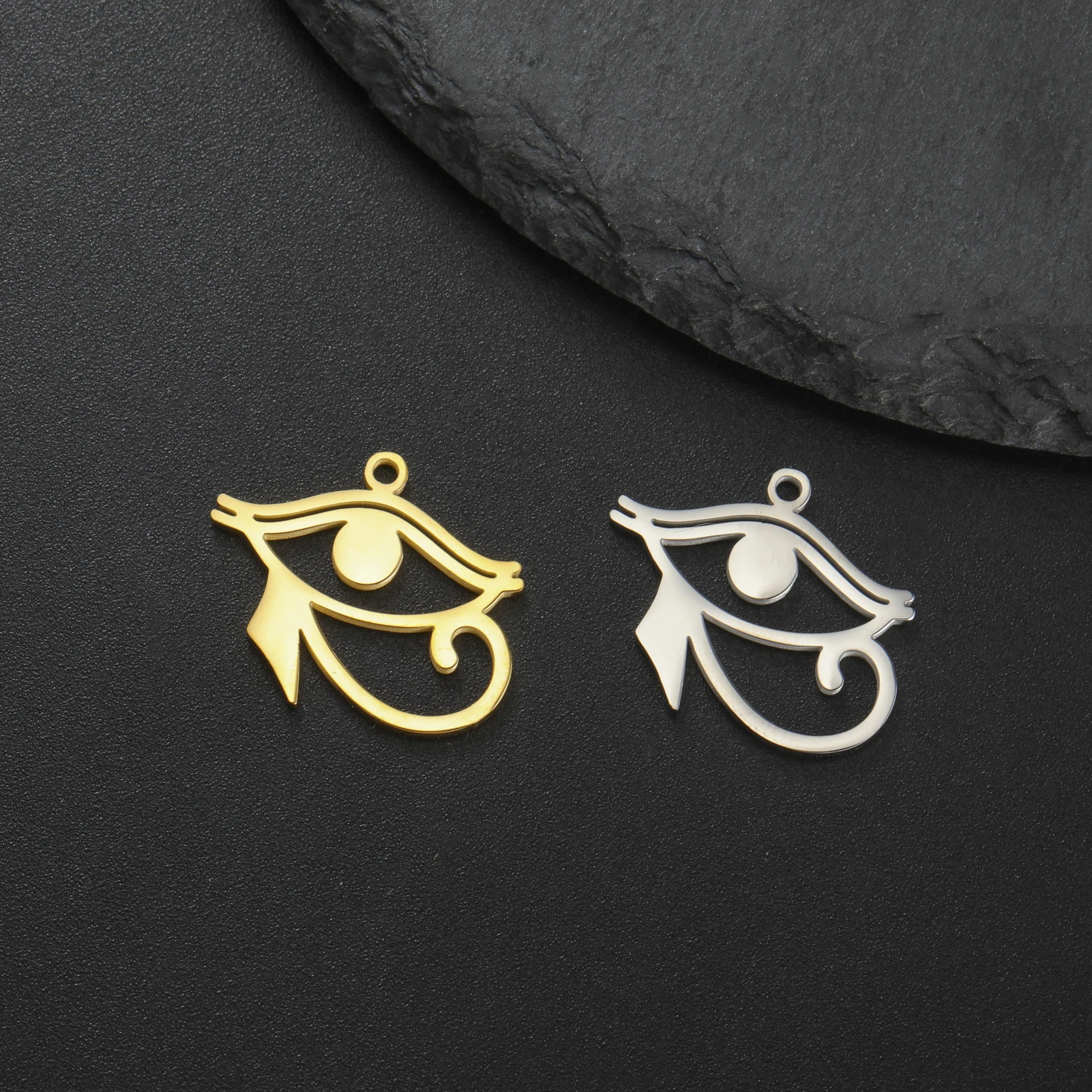 Vintage Stainless Steel The Eye of Horus Charm Gold Plated Wedjat Eye Pendant For Necklace Bracelet Mini Jewelry Accessories