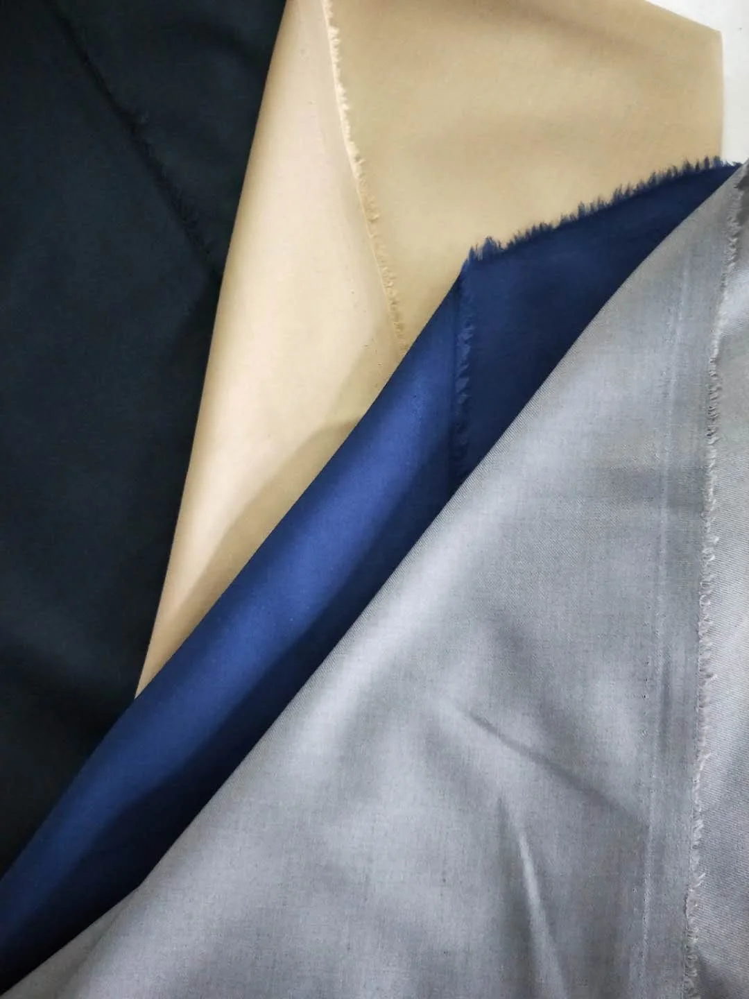Hot Sale Tr Fabric Supplier Mens Twill Suiting Polyester Viscose for Saudi Arabia